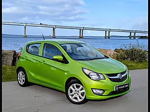 Used 2015 Vauxhall Viva Se Green - Interior and Exterior details 3