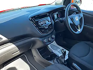 Used 2015 Vauxhall Viva Se Red - Interior and Exterior details 19