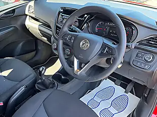 Used 2015 Vauxhall Viva Se Red - Interior and Exterior details 9