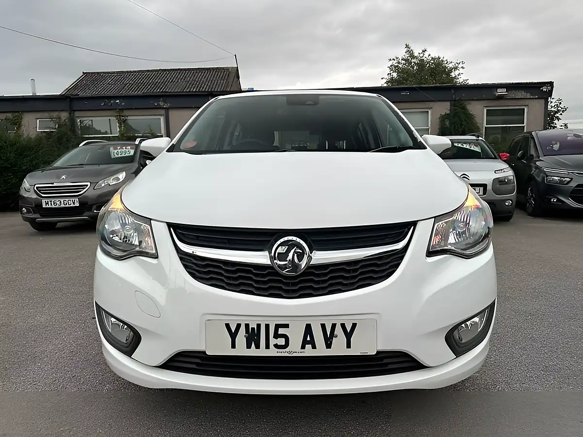 Used 2015 Vauxhall Viva Se White - Interior and Exterior details 4