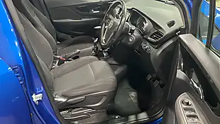 Used 2015 Vauxhall Viva Sl Black - Interior and Exterior details 11