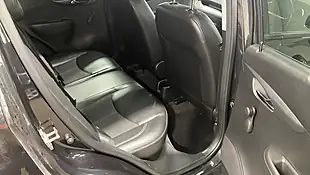 Used 2015 Vauxhall Viva Sl Black - Interior and Exterior details 14