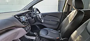 Used 2015 Vauxhall Viva Sl Green - Interior and Exterior details 13