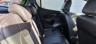 Used 2015 Vauxhall Viva Sl Green - Interior and Exterior details 14
