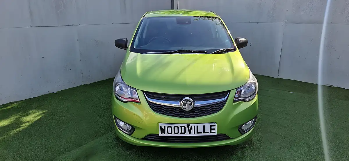 Used 2015 Vauxhall Viva Sl Green - Interior and Exterior details 2