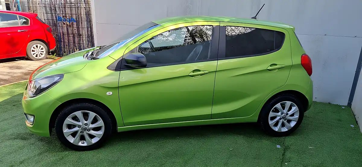 Used 2015 Vauxhall Viva Sl Green - Interior and Exterior details 6