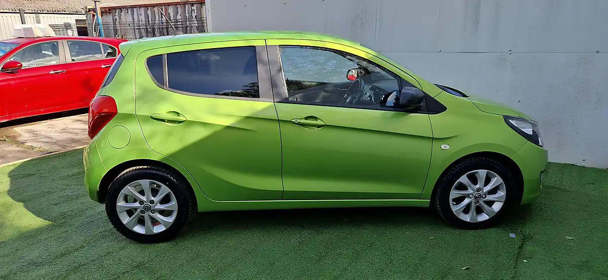 Used 2015 Vauxhall Viva Sl Green - Interior and Exterior details 7