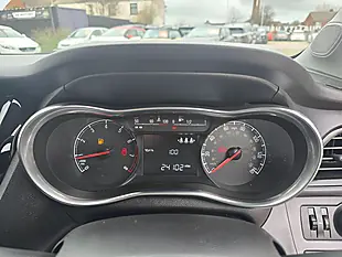 Used 2015 Vauxhall Viva Sl Purple - Interior and Exterior details 10