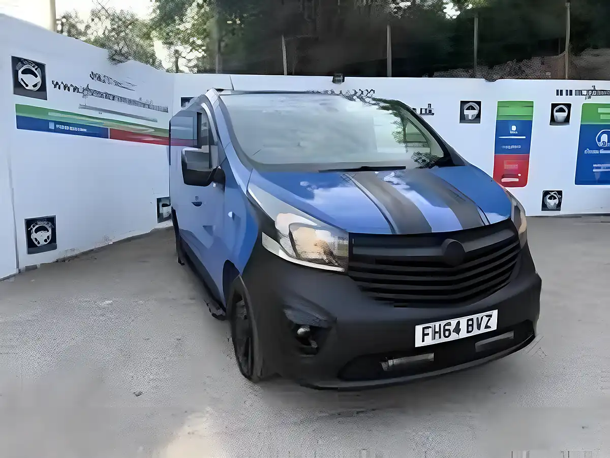Used 2015 Vauxhall Vivaro 2700 L1 H1 Euro 5 5dr Blue - Interior and Exterior details 8