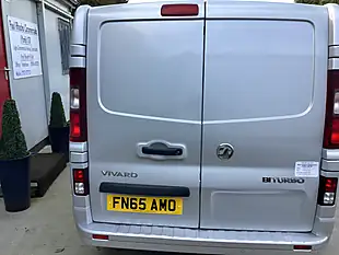 Used 2015 Vauxhall Vivaro 2700 Sportif Silver - Interior and Exterior details 10