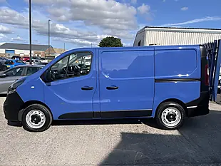 Used 2015 Vauxhall Vivaro 2900 Ecoflex L1H1 Blue - Interior and Exterior details 9