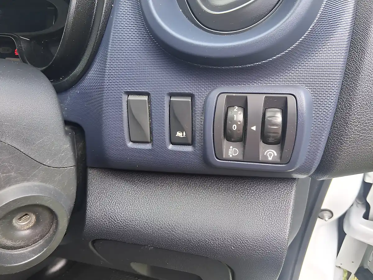 Used 2015 Vauxhall Vivaro 2900 Panel Van L1 H1 White - Interior and Exterior details 18