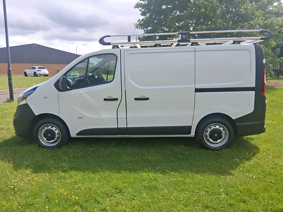 Used 2015 Vauxhall Vivaro 2900 Panel Van L1 H1 White - Interior and Exterior details 2