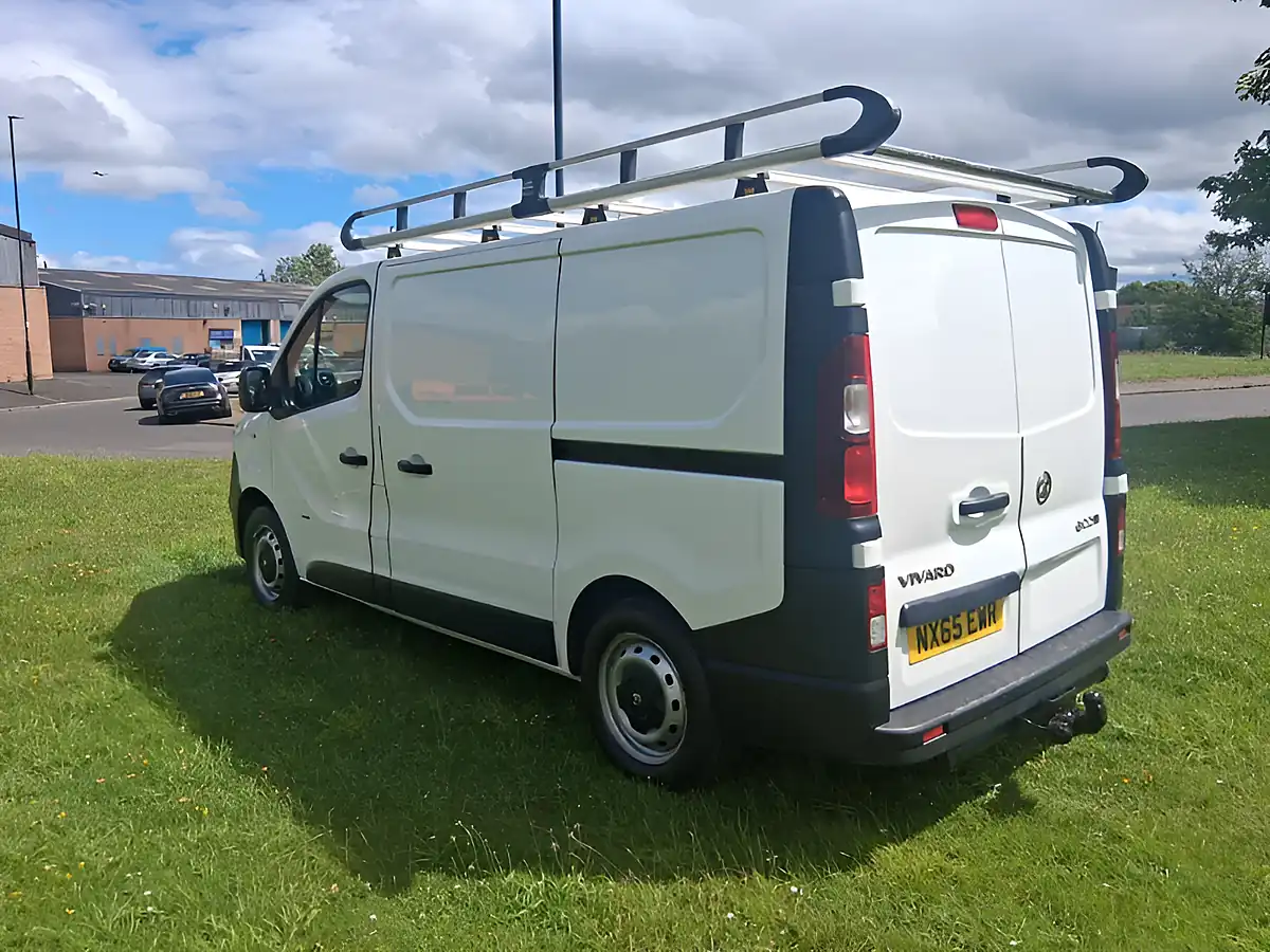 Used 2015 Vauxhall Vivaro 2900 Panel Van L1 H1 White - Interior and Exterior details 3