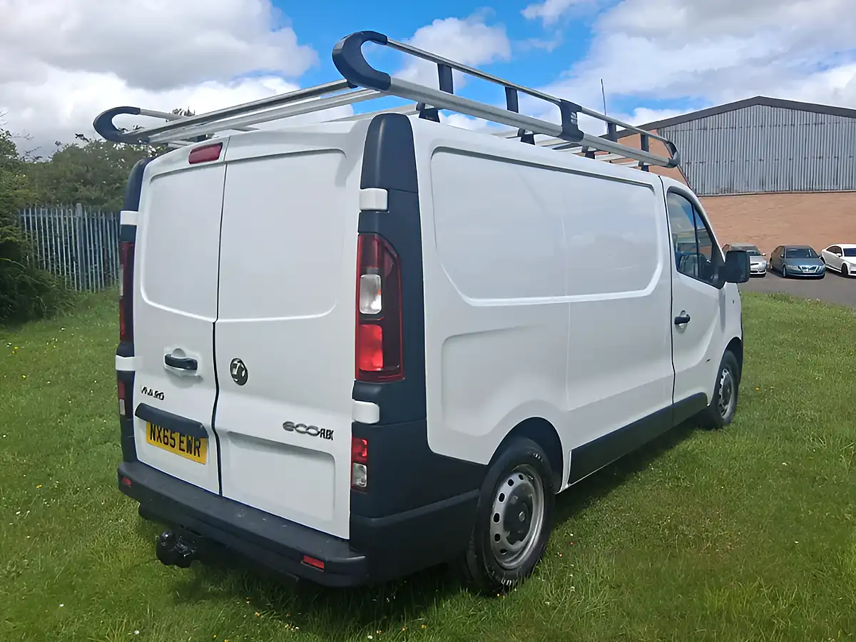 Used 2015 Vauxhall Vivaro 2900 Panel Van L1 H1 White - Interior and Exterior details 5