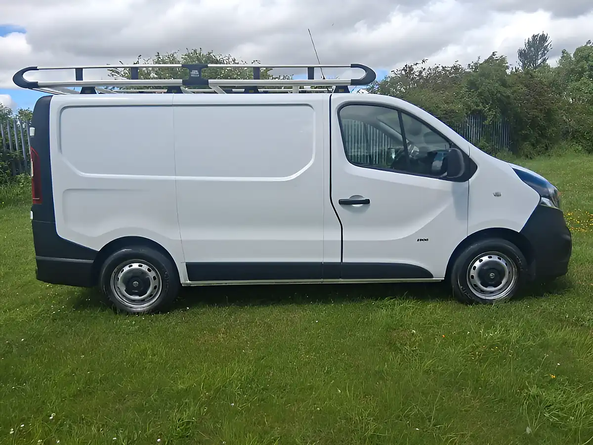 Used 2015 Vauxhall Vivaro 2900 Panel Van L1 H1 White - Interior and Exterior details 6