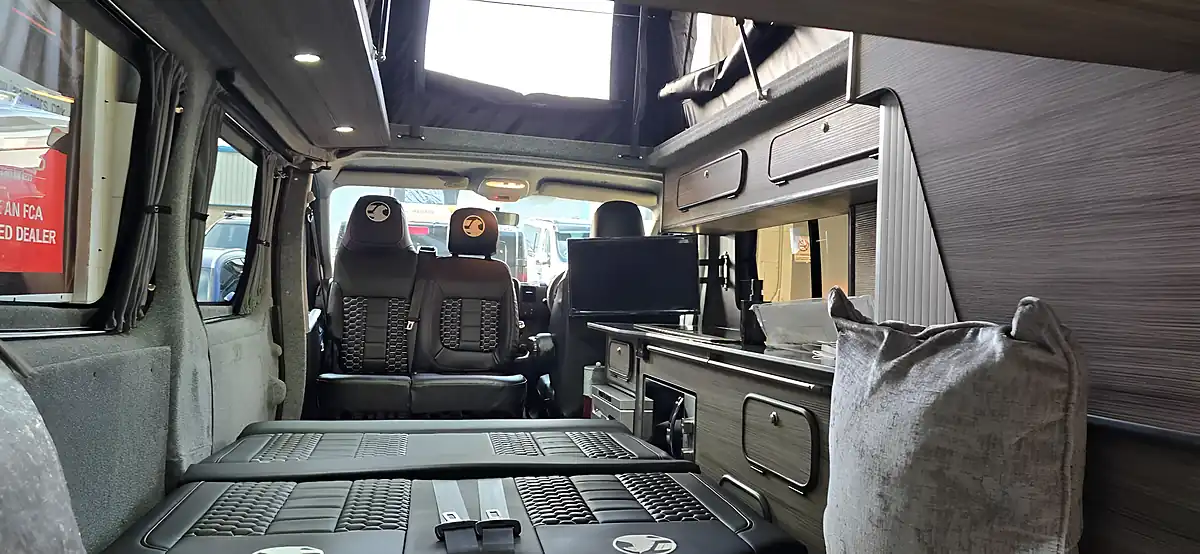 Used 2015 Vauxhall Vivaro Campervan Black - Interior and Exterior details 9