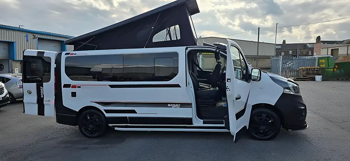 Used 2015 Vauxhall Vivaro Campervan White - Interior and Exterior details 4