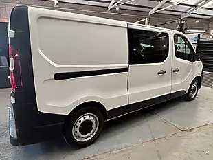Used 2015 Vauxhall Vivaro Crew Van Double Cab White - Interior and Exterior details 18
