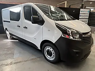 Used 2015 Vauxhall Vivaro Crew Van Double Cab White - Interior and Exterior details 5