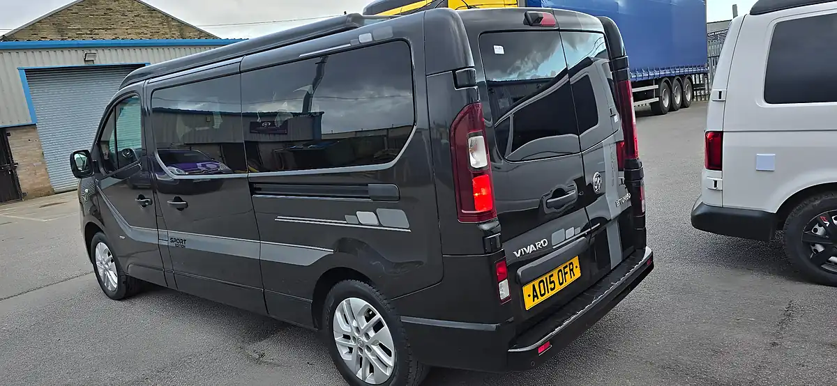 Used 2015 Vauxhall Vivaro Crew Van L2 H1 Black - Interior and Exterior details 14