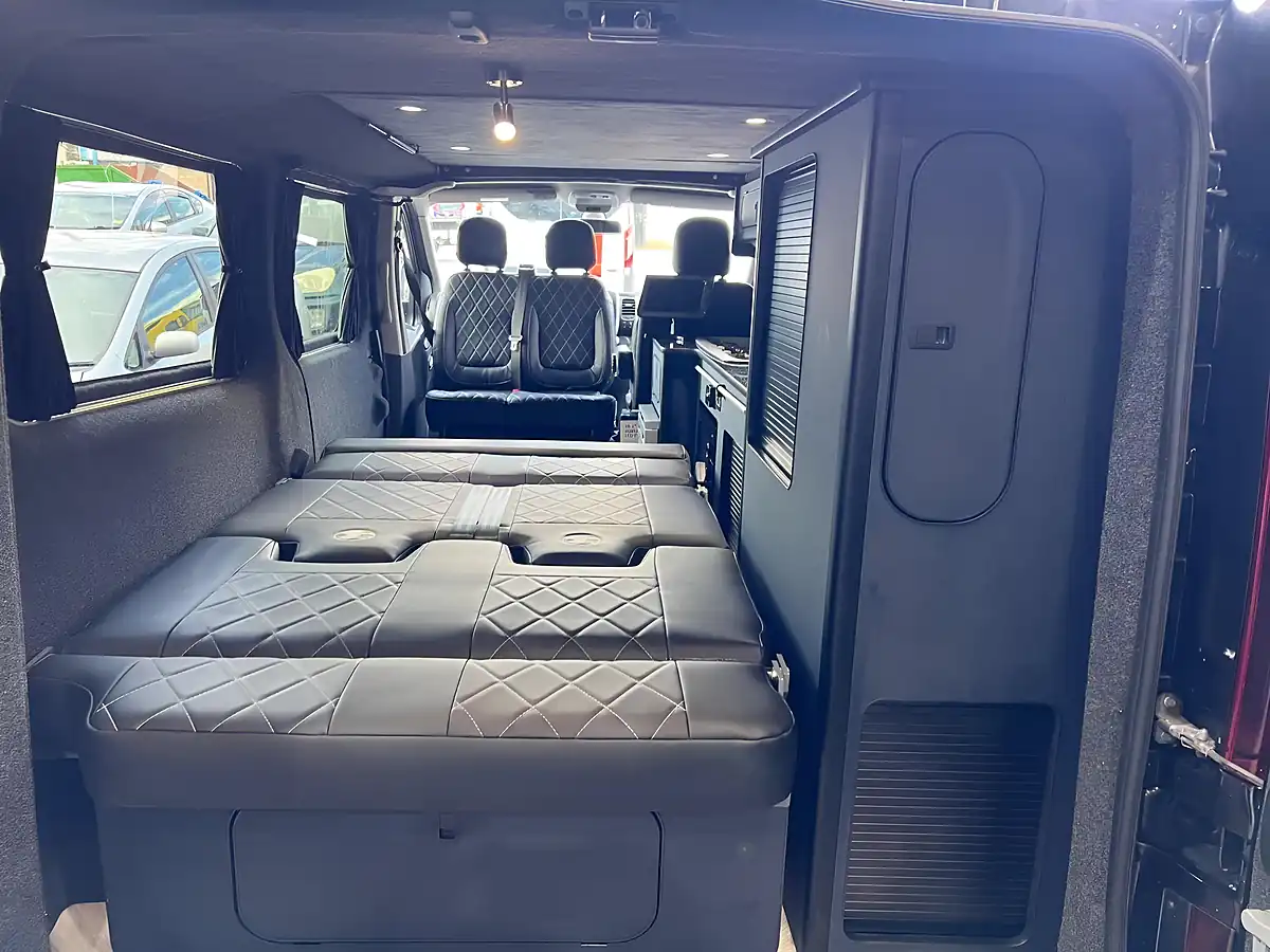 Used 2015 Vauxhall Vivaro Crew Van L2 H1 Black - Interior and Exterior details 18