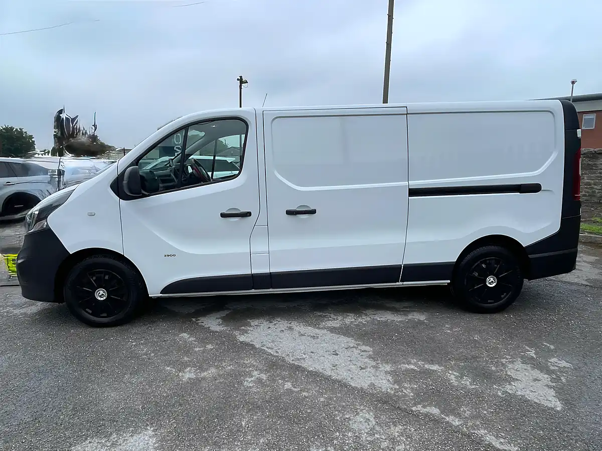 Used 2015 Vauxhall Vivaro L2 H1 White - Interior and Exterior details 5