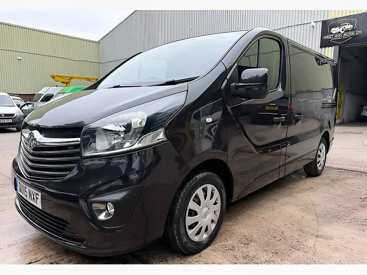 Used 2015 Vauxhall Vivaro Sportive Black - Interior and Exterior details 12