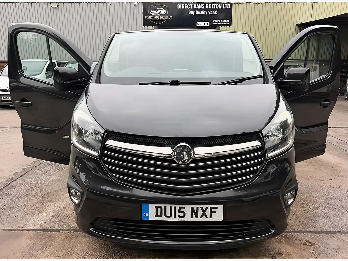 Used 2015 Vauxhall Vivaro Sportive Black - Interior and Exterior details 4