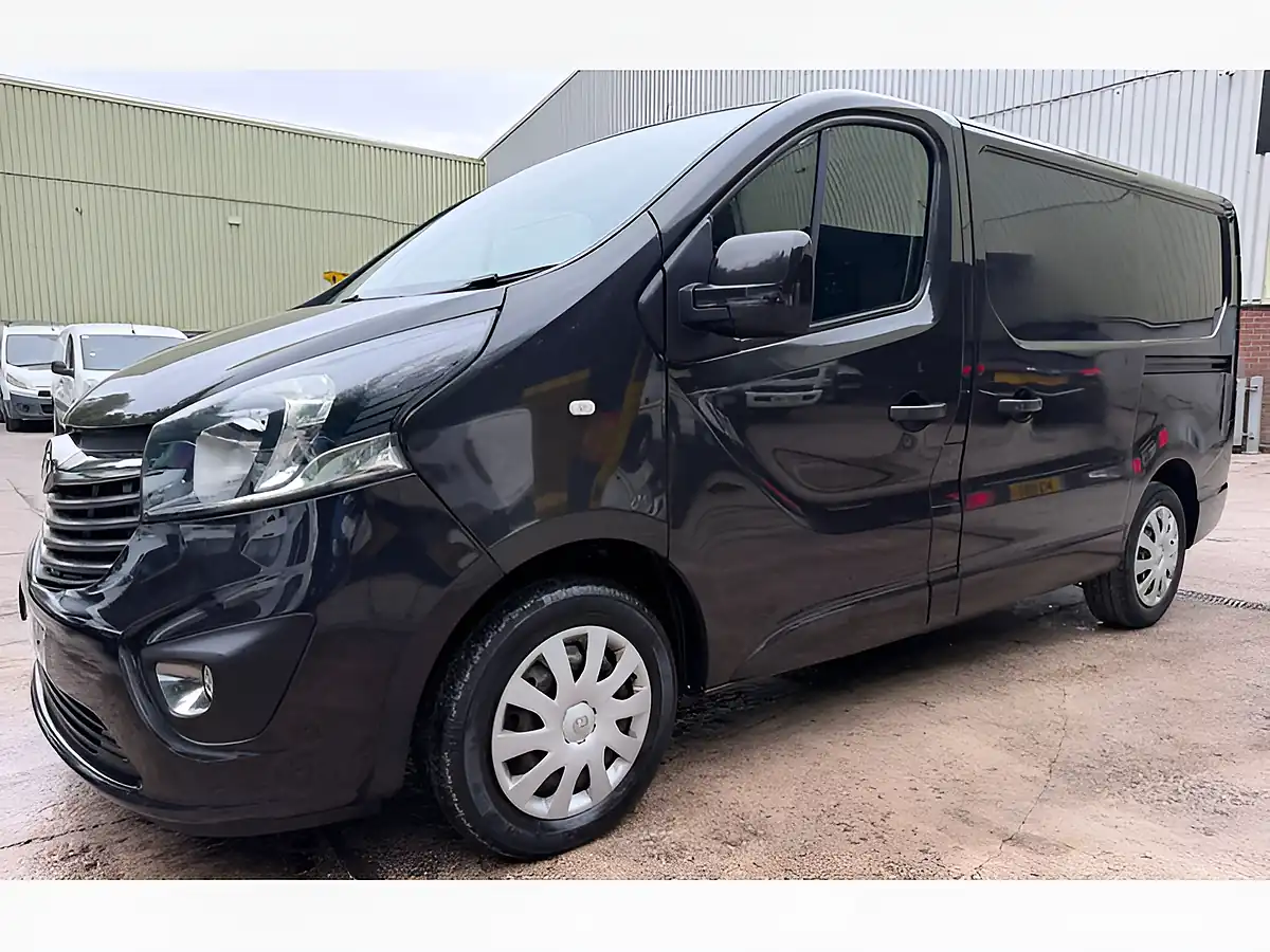 Used 2015 Vauxhall Vivaro Sportive Black - Interior and Exterior details 9