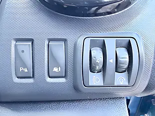 Used 2015 Vauxhall Vivaro Sportive Blue - Interior and Exterior details 17