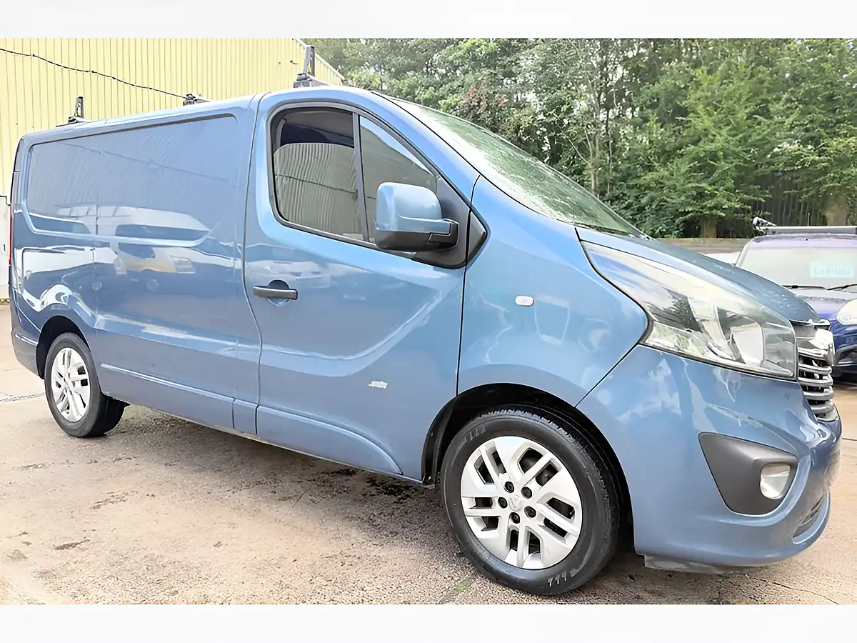 Used 2015 Vauxhall Vivaro Sportive Blue - Interior and Exterior details 3