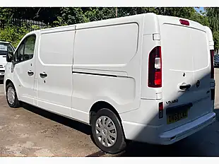 Used 2015 Vauxhall Vivaro Sportive L2 H1 White - Interior and Exterior details 11