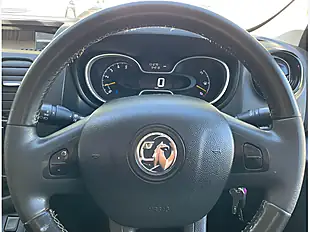 Used 2015 Vauxhall Vivaro Sportive L2 H1 White - Interior and Exterior details 15