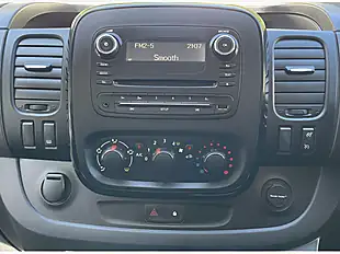 Used 2015 Vauxhall Vivaro Sportive L2 H1 White - Interior and Exterior details 17