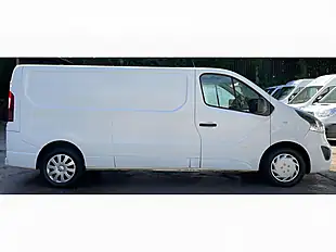 Used 2015 Vauxhall Vivaro Sportive L2 H1 White - Interior and Exterior details 6
