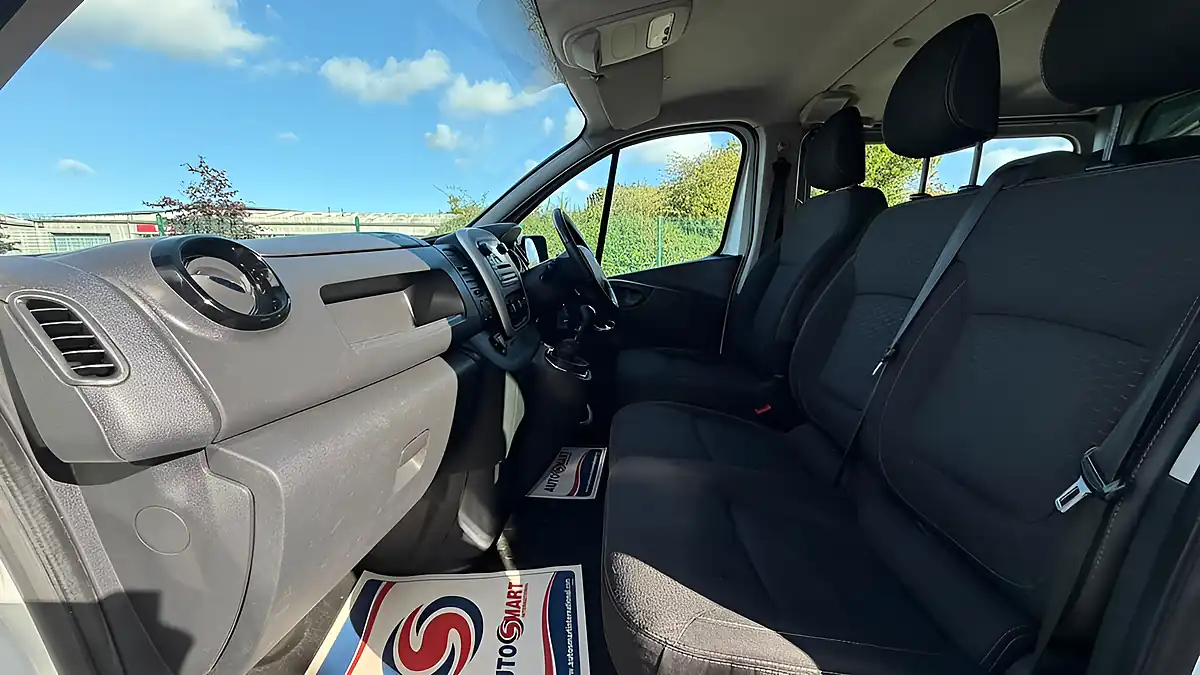 Used 2015 Vauxhall Vivaro Sportive White - Interior and Exterior details 20