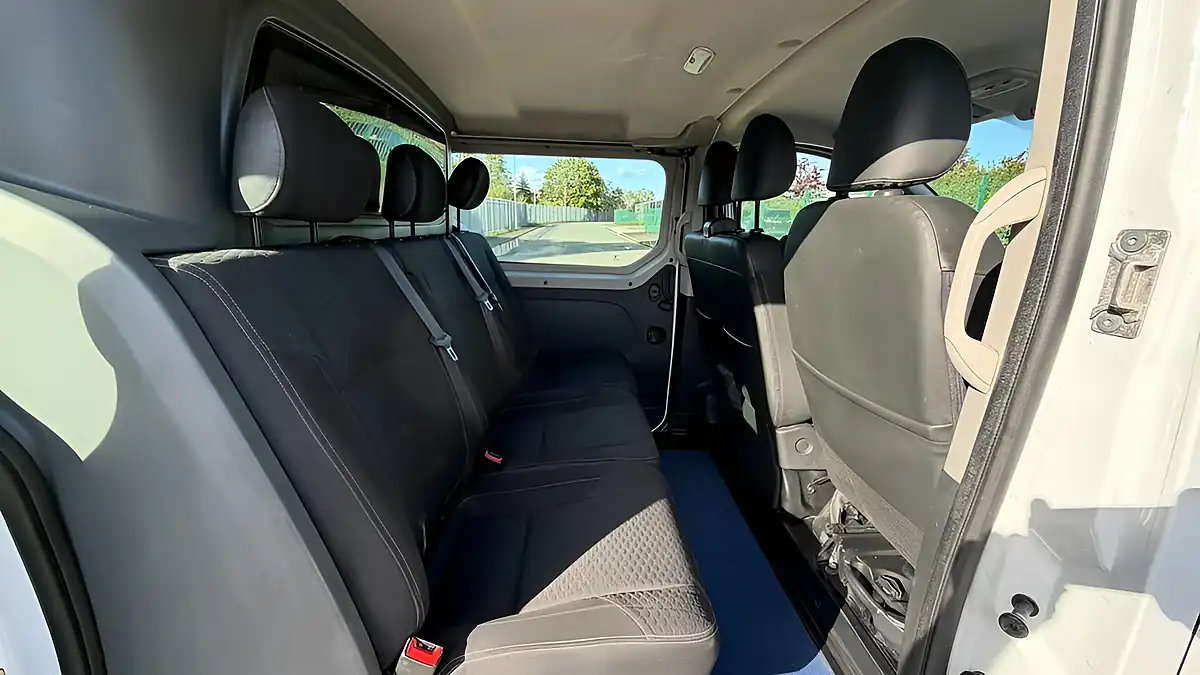 Used 2015 Vauxhall Vivaro Sportive White - Interior and Exterior details 4