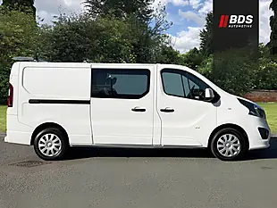 Used 2015 Vauxhall Vivaro Sportive White - Interior and Exterior details 7
