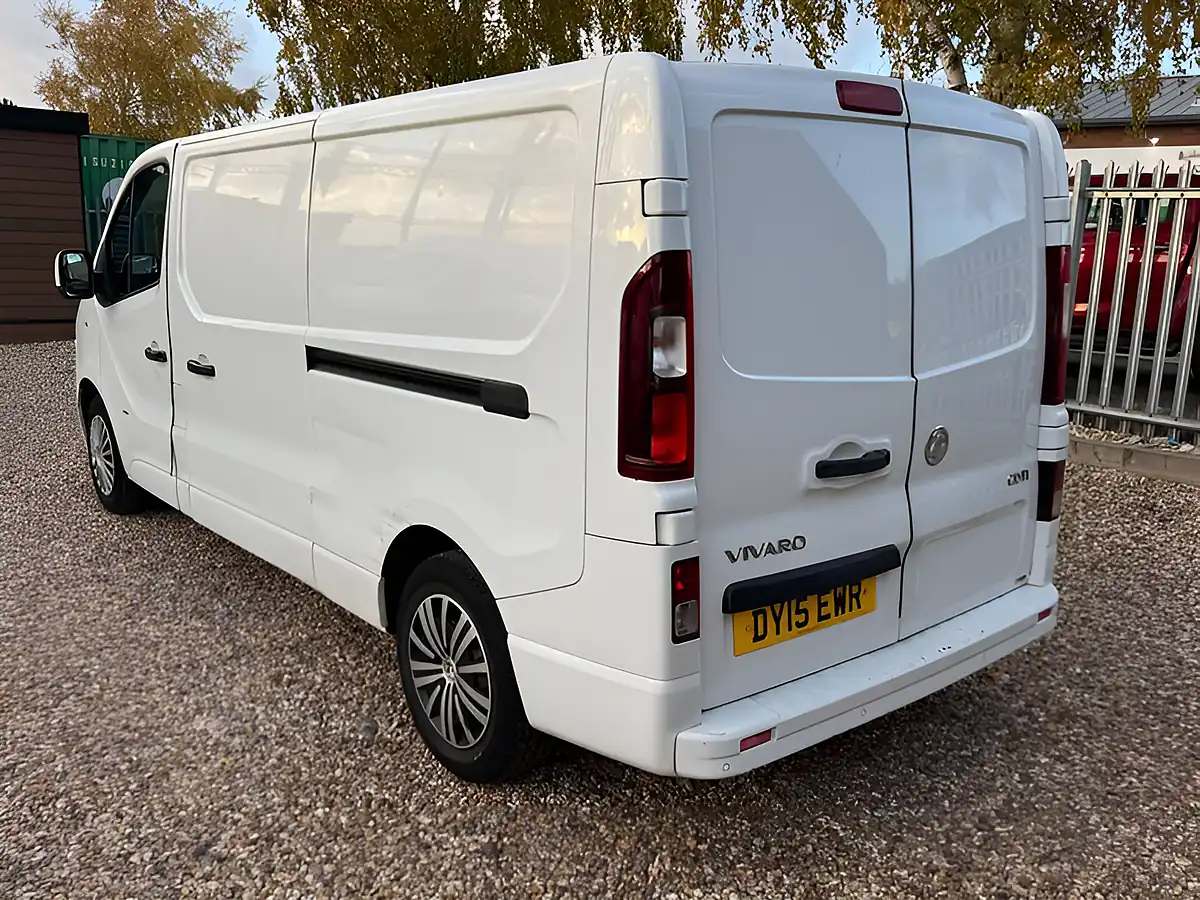 Used 2015 Vauxhall Vivaro Sportive White - Interior and Exterior details 5