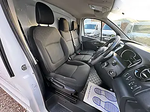 Used 2015 Vauxhall Vivaro Sportive White - Interior and Exterior details 8