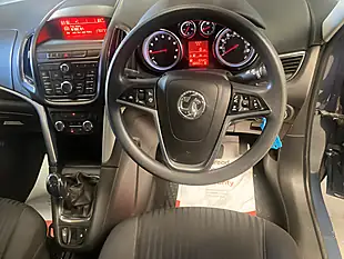 Used 2015 Vauxhall Zafira Tourer Design Blue - Interior and Exterior details 10