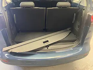 Used 2015 Vauxhall Zafira Tourer Design Blue - Interior and Exterior details 11