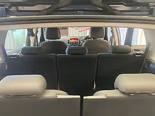 Used 2015 Vauxhall Zafira Tourer Design Blue - Interior and Exterior details 12