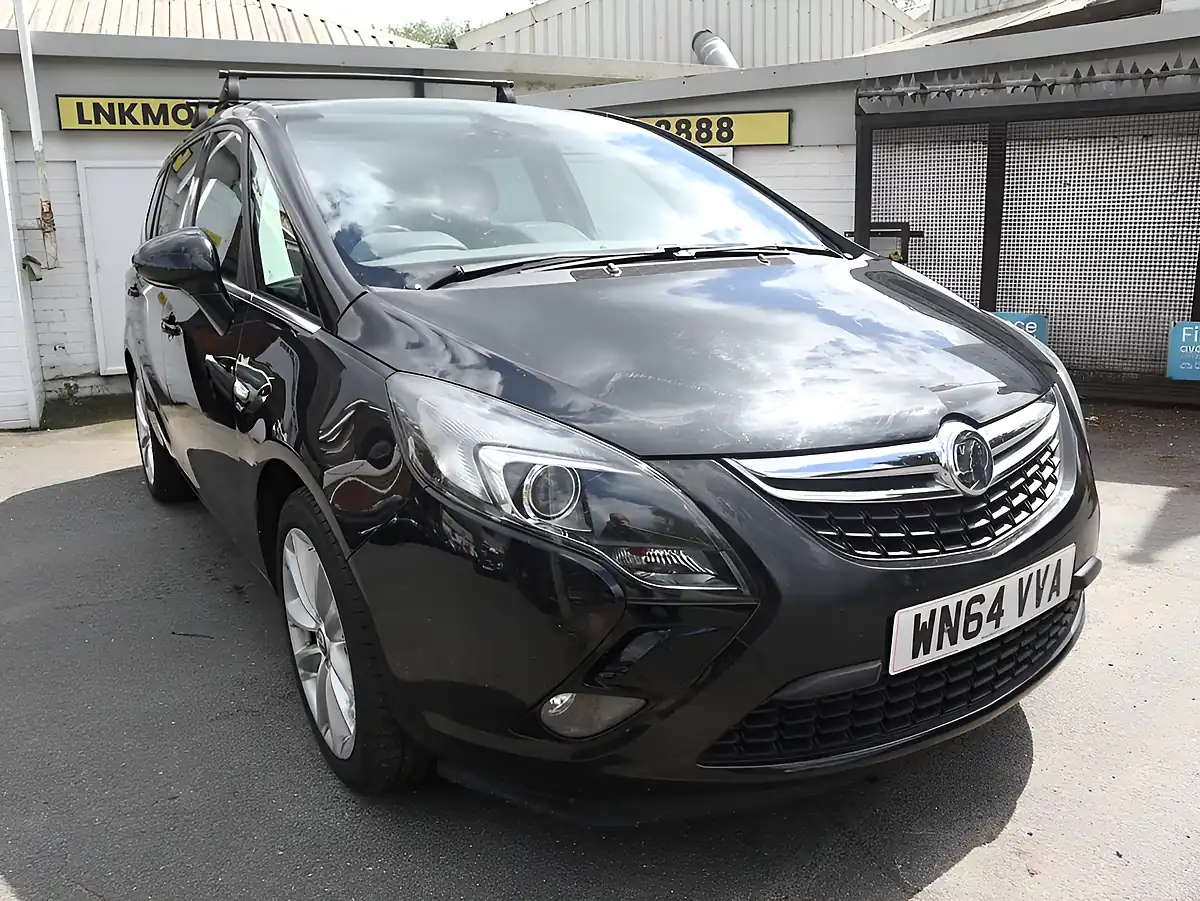 Used 2015 Vauxhall Zafira Tourer Elite Black - Interior and Exterior details 10
