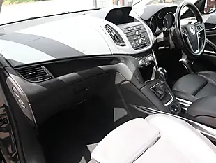 Used 2015 Vauxhall Zafira Tourer Elite Black - Interior and Exterior details 2