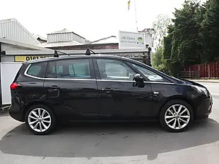 Used 2015 Vauxhall Zafira Tourer Elite Black - Interior and Exterior details 3