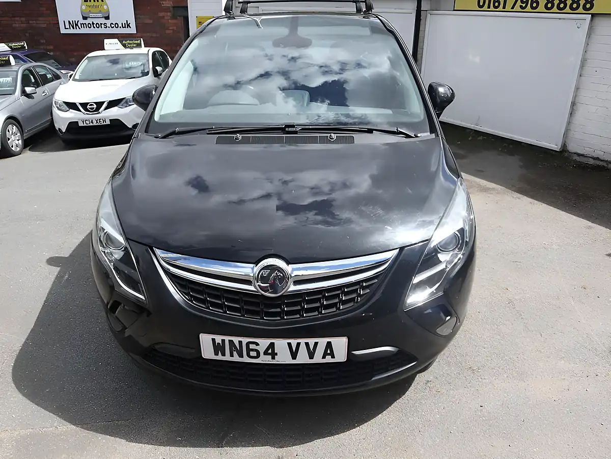 Used 2015 Vauxhall Zafira Tourer Elite Black - Interior and Exterior details 4