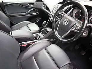 Used 2015 Vauxhall Zafira Tourer Elite Black - Interior and Exterior details 8