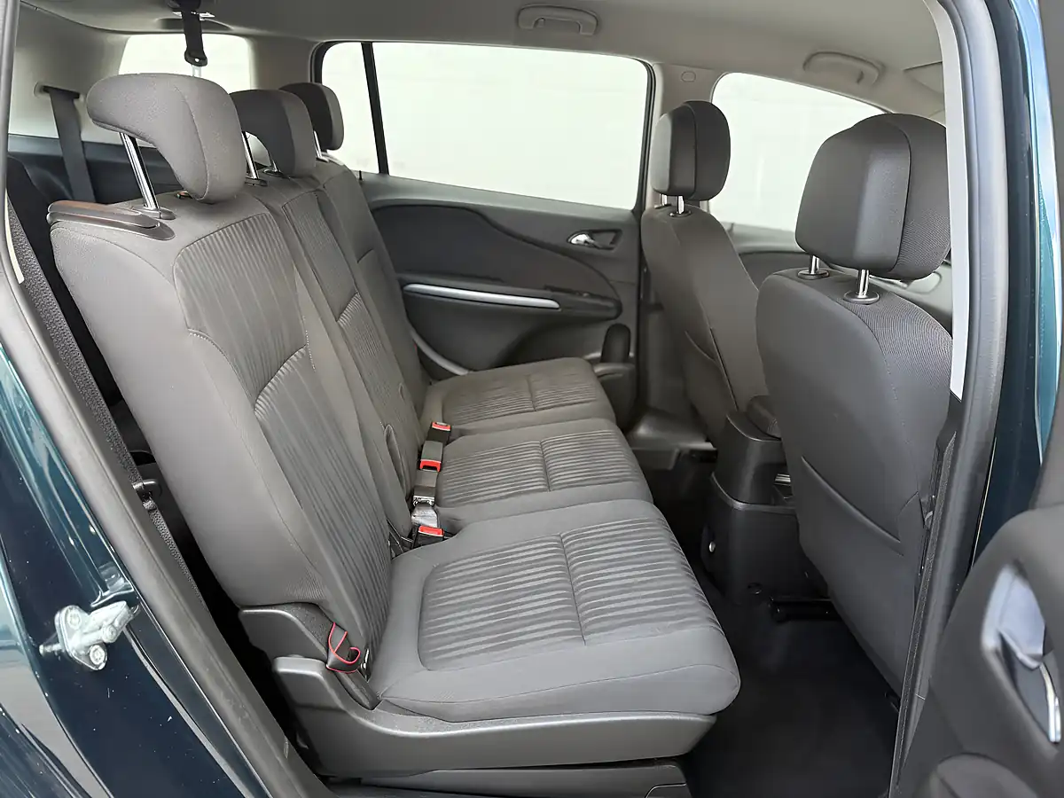 Used 2015 Vauxhall Zafira Tourer Exclusiv Green - Interior and Exterior details 10